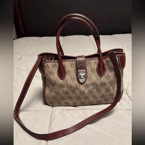 NWOT Dooney & Bourke Tan Monogram Crossbody with Brown Trim
